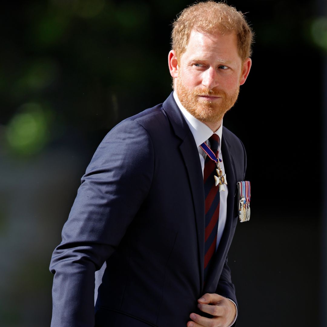 El príncipe Harry dimite de la organización que fundó en memoria de Diana de Gales tras una gran polémica 