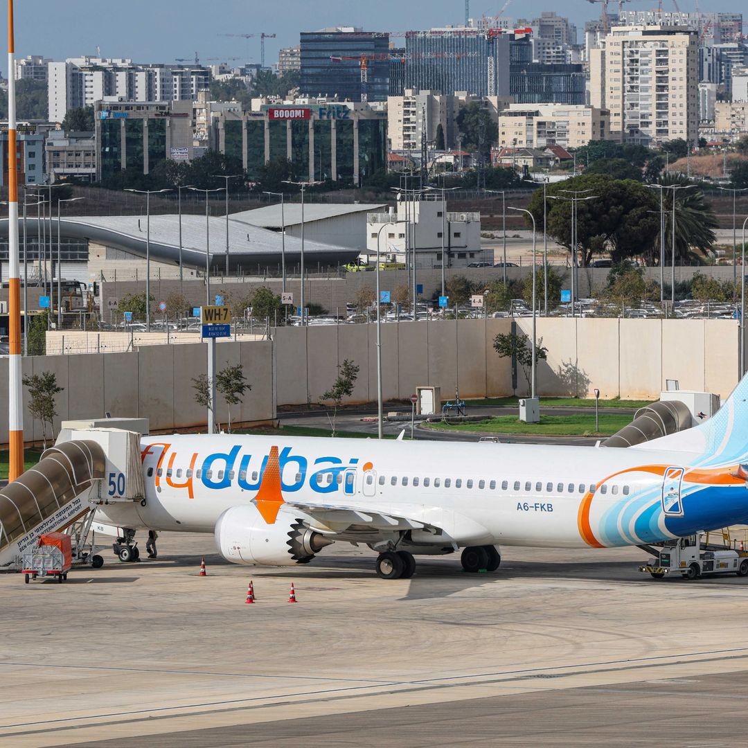 Vuelo con destino a Israel aterriza de emergencia tras fuerte altercado entre pilotos; ambos fueron hospitalizados