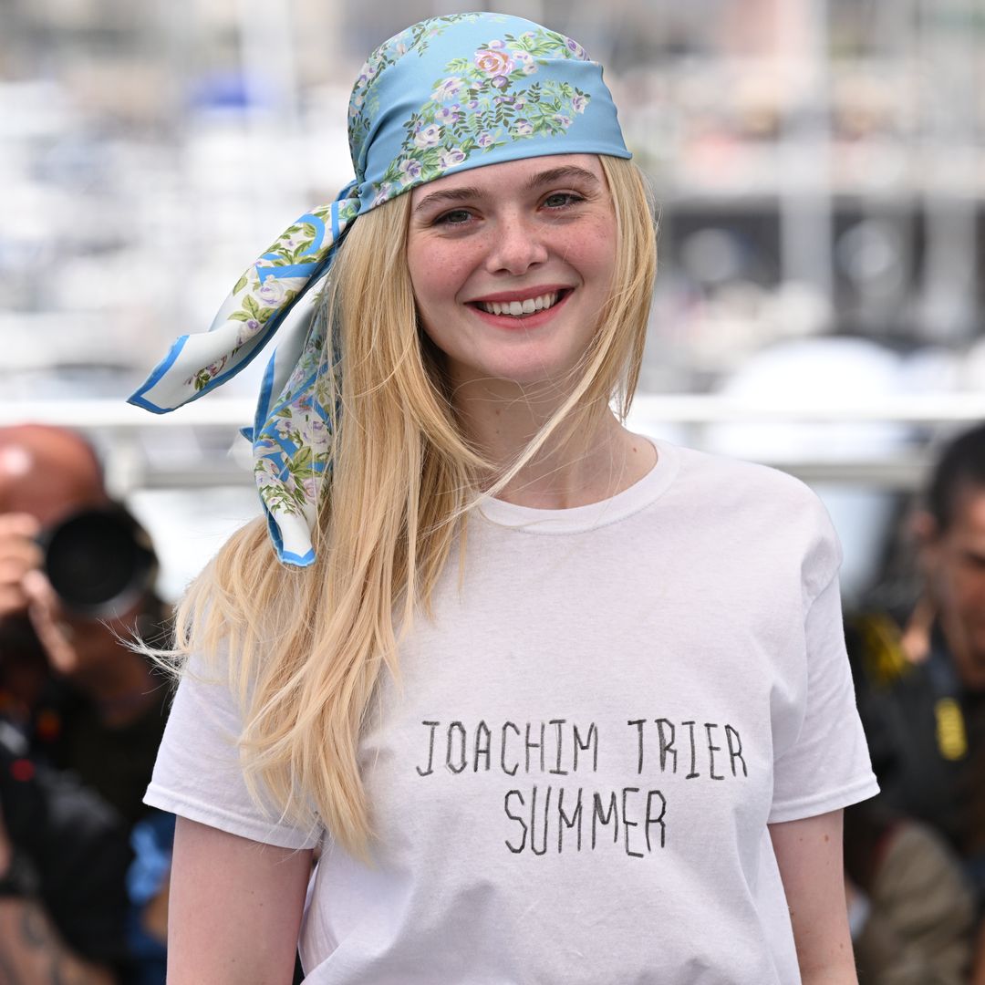 El niño de 11 años que ha diseñado la camiseta más viral de Elle Fanning: la historia de Dylan's T-shirt club