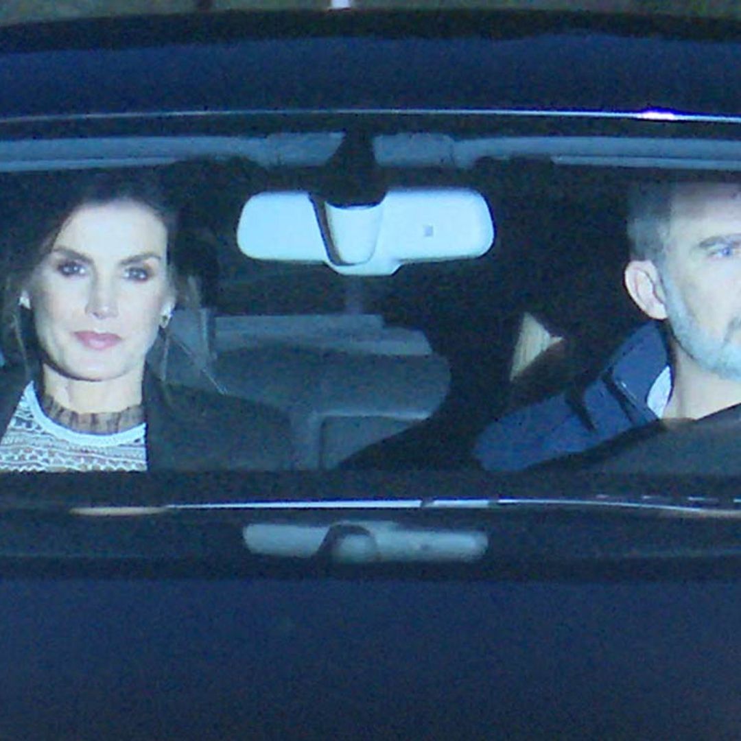 Roscón y regalos, el plan familiar de don Felipe y doña Letizia en casa de Jesús Ortiz