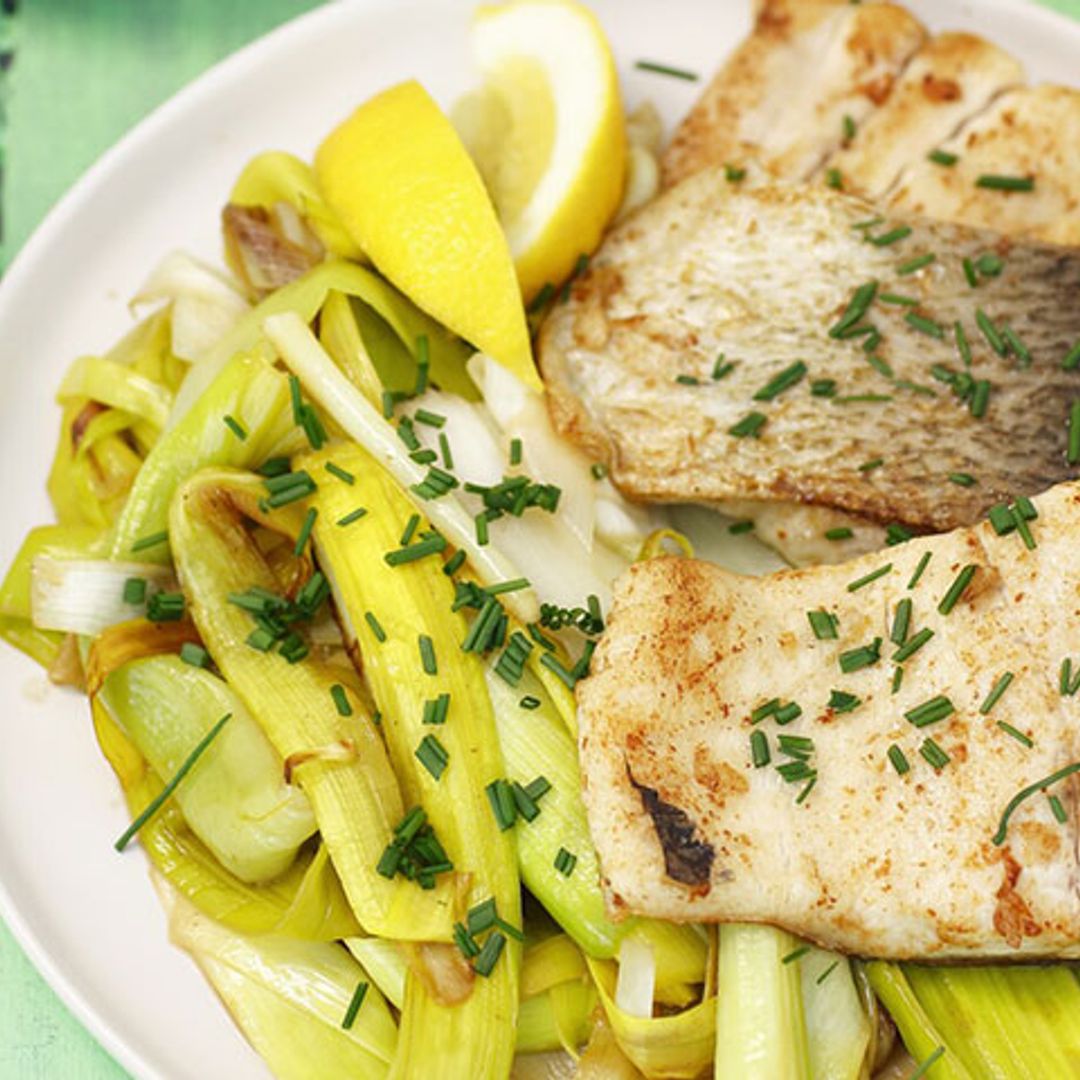 Rodaballo con puerros asados