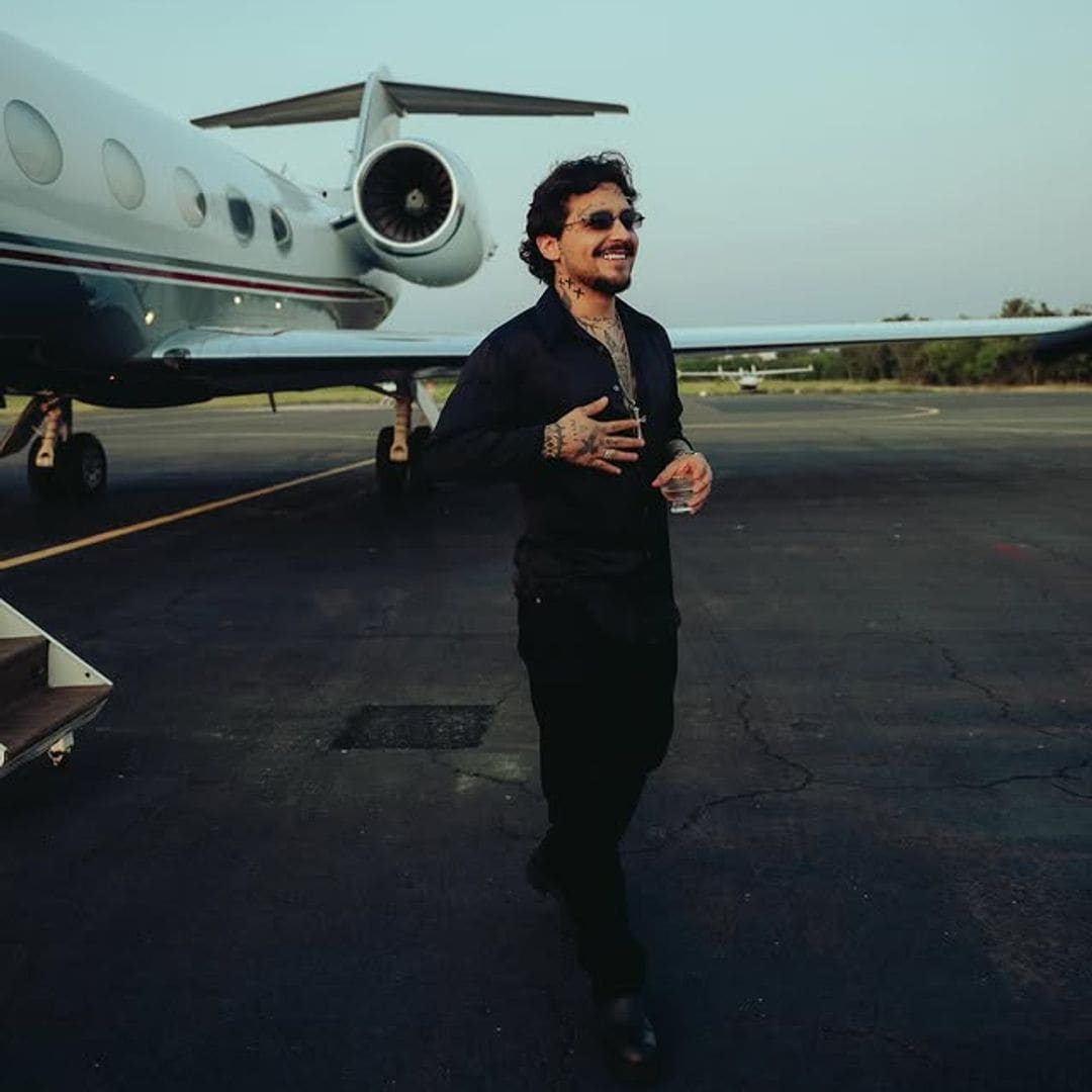 Christian Nodal presume su figura tonificada y comparte su rutina de ejercicio en redes sociales