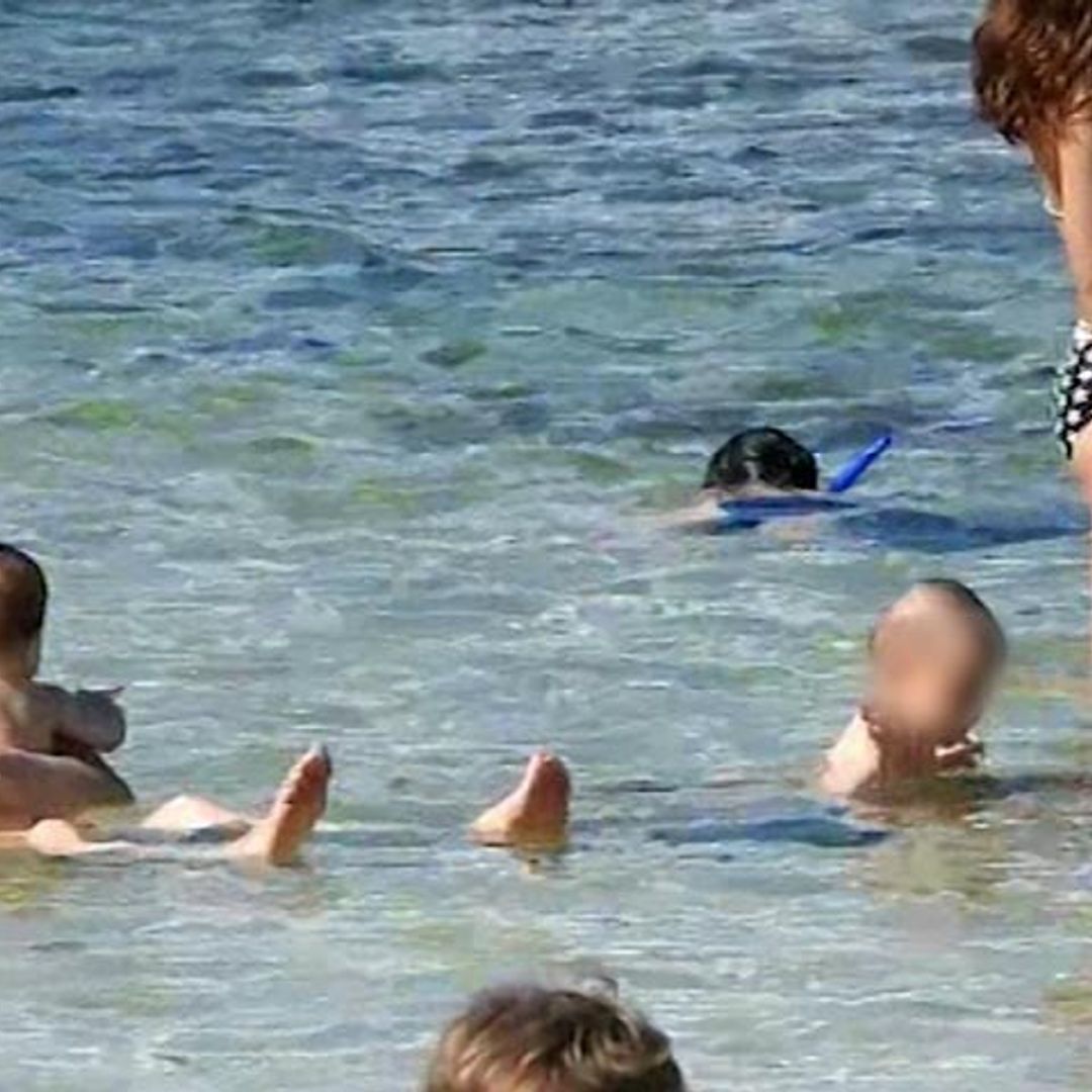 En vídeo: Raquel Sánchez Silva, puro amor con sus hijos en Ibiza