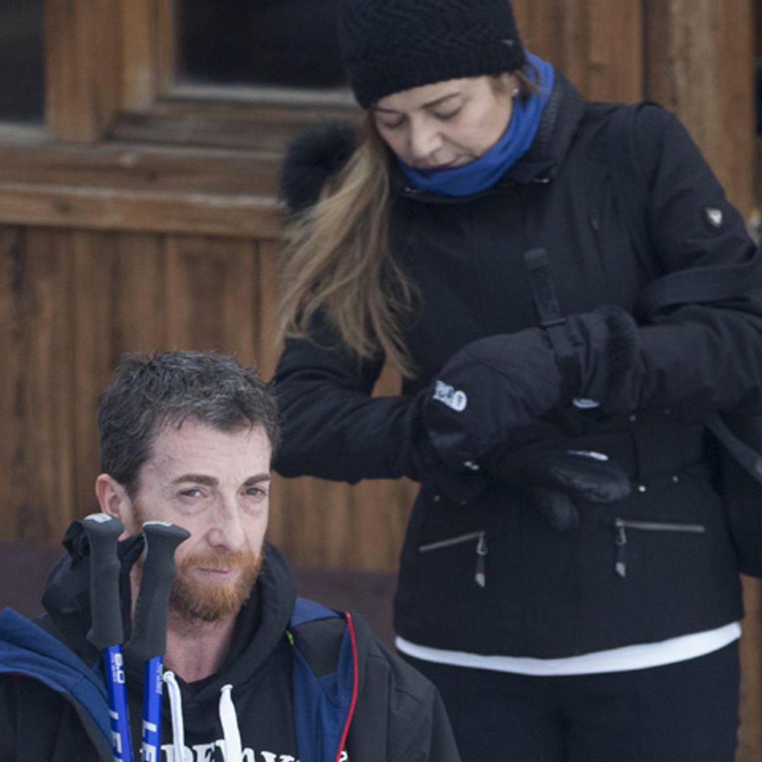 Pablo Motos disfruta de unos días en la nieve con Laura Llopis, la mujer de su vida