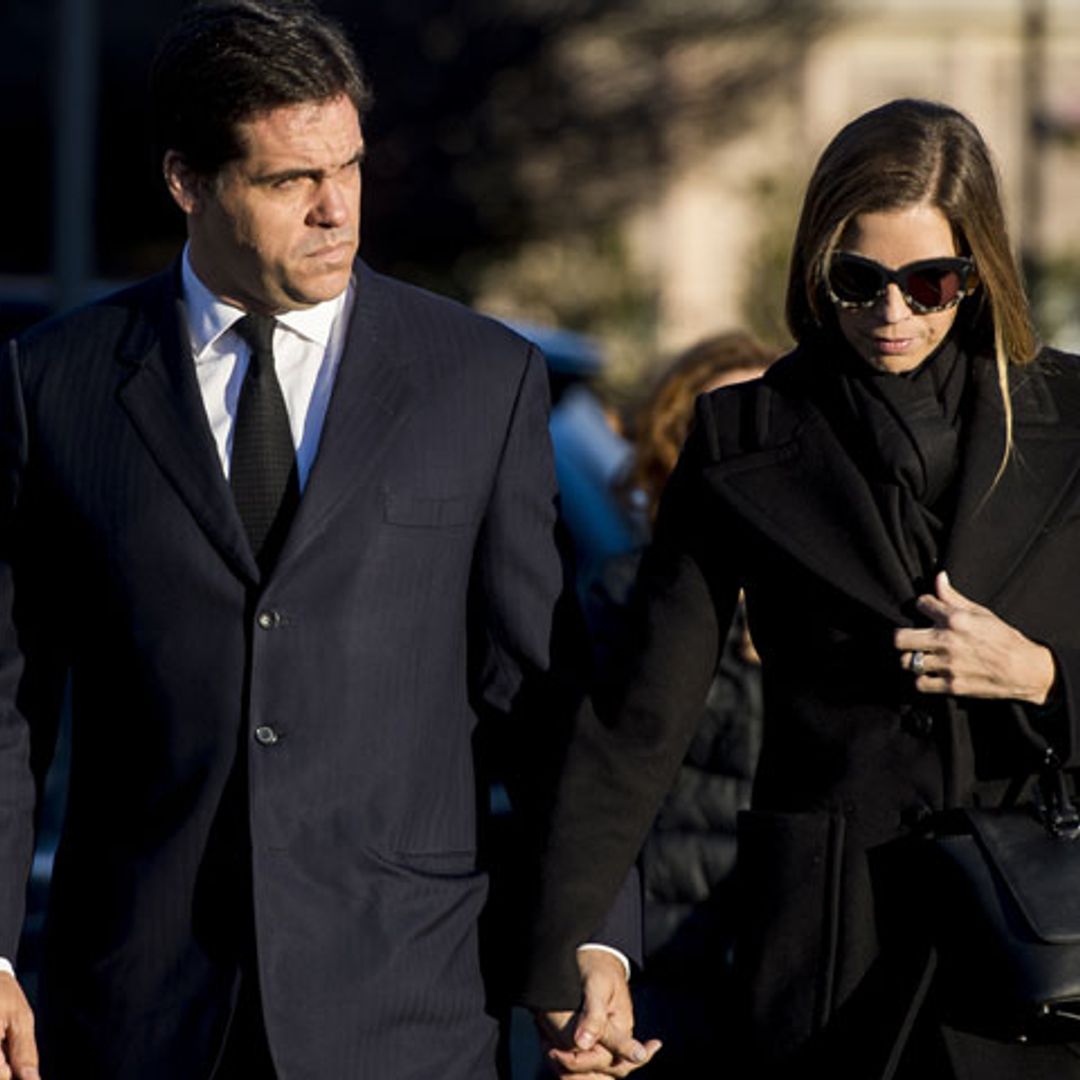 Luis Alfonso de Borbón y Margarita Vargas, junto con familiares y amigos, acuden a la incineración de Carmen Franco