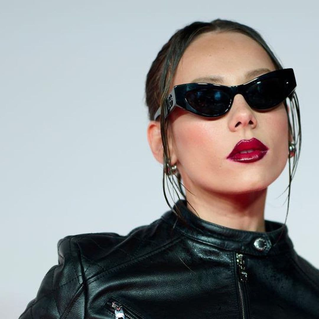 Ester Expósito presume nuevo look inspirado en un estilo futurista