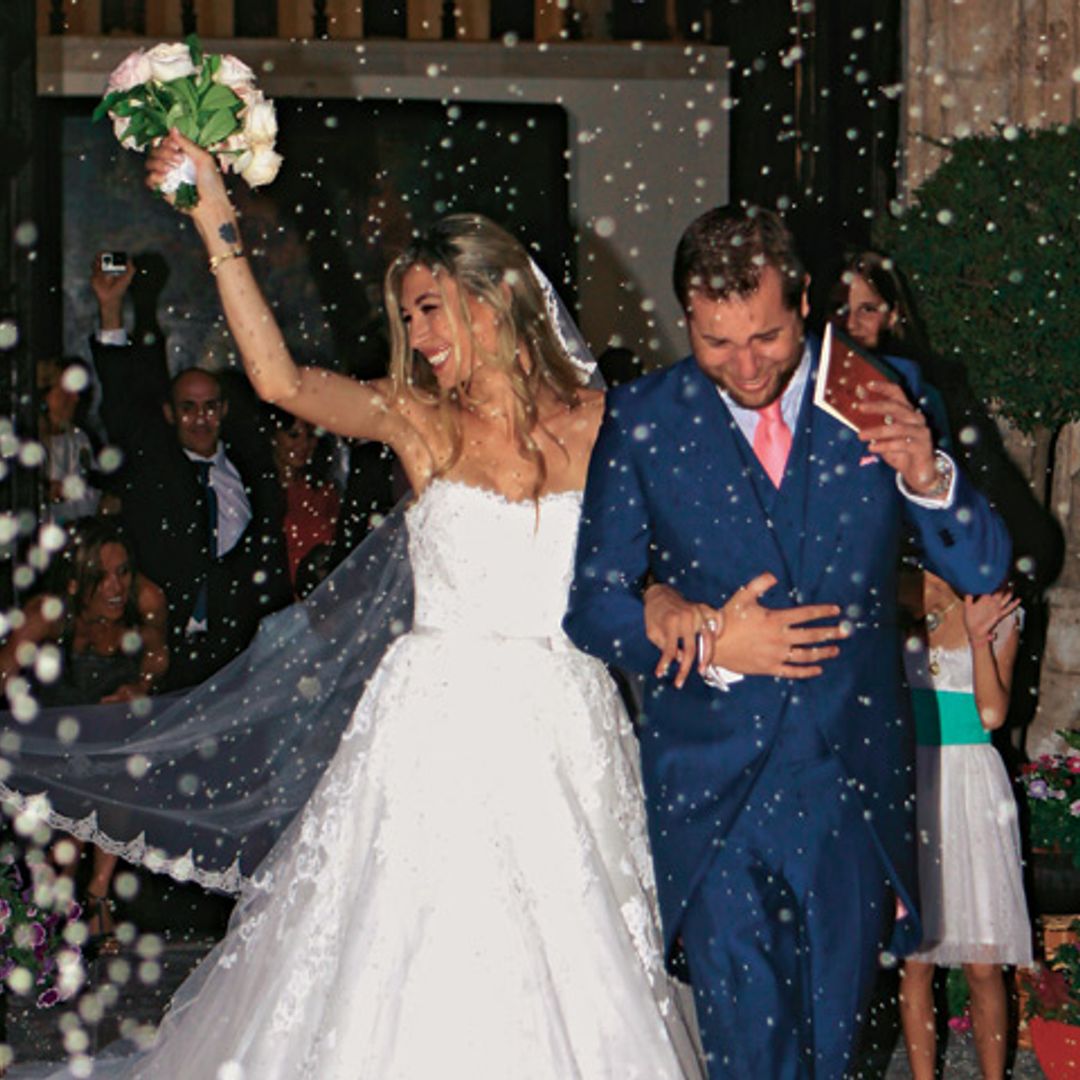 En vídeo: La emotiva boda de Alejandro Rew, hijo de Myriam de la Sierra, y Rebeca Selma