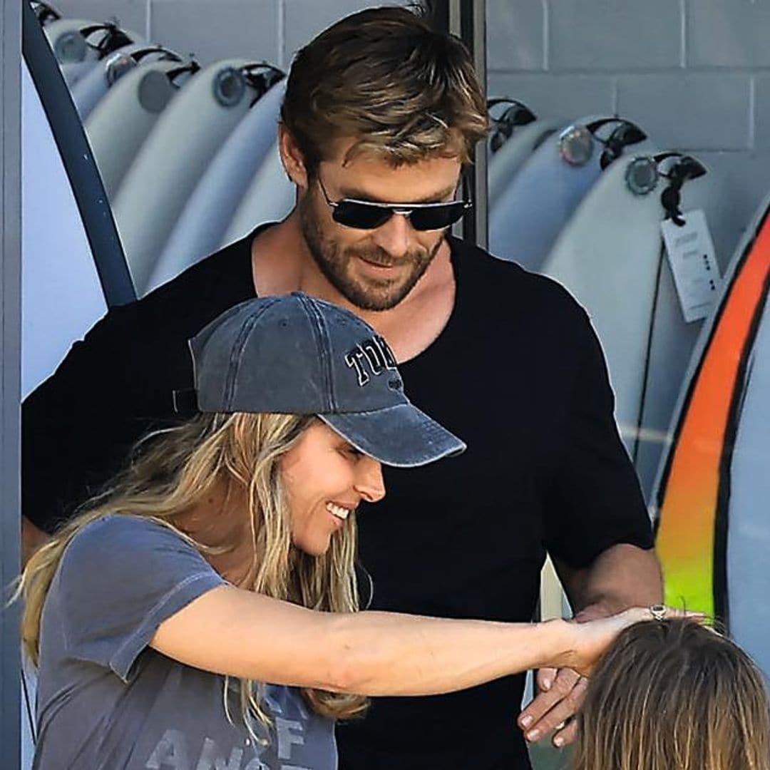 Elsa Pataky y Chris Hemsworth, una familia de rubios surferos