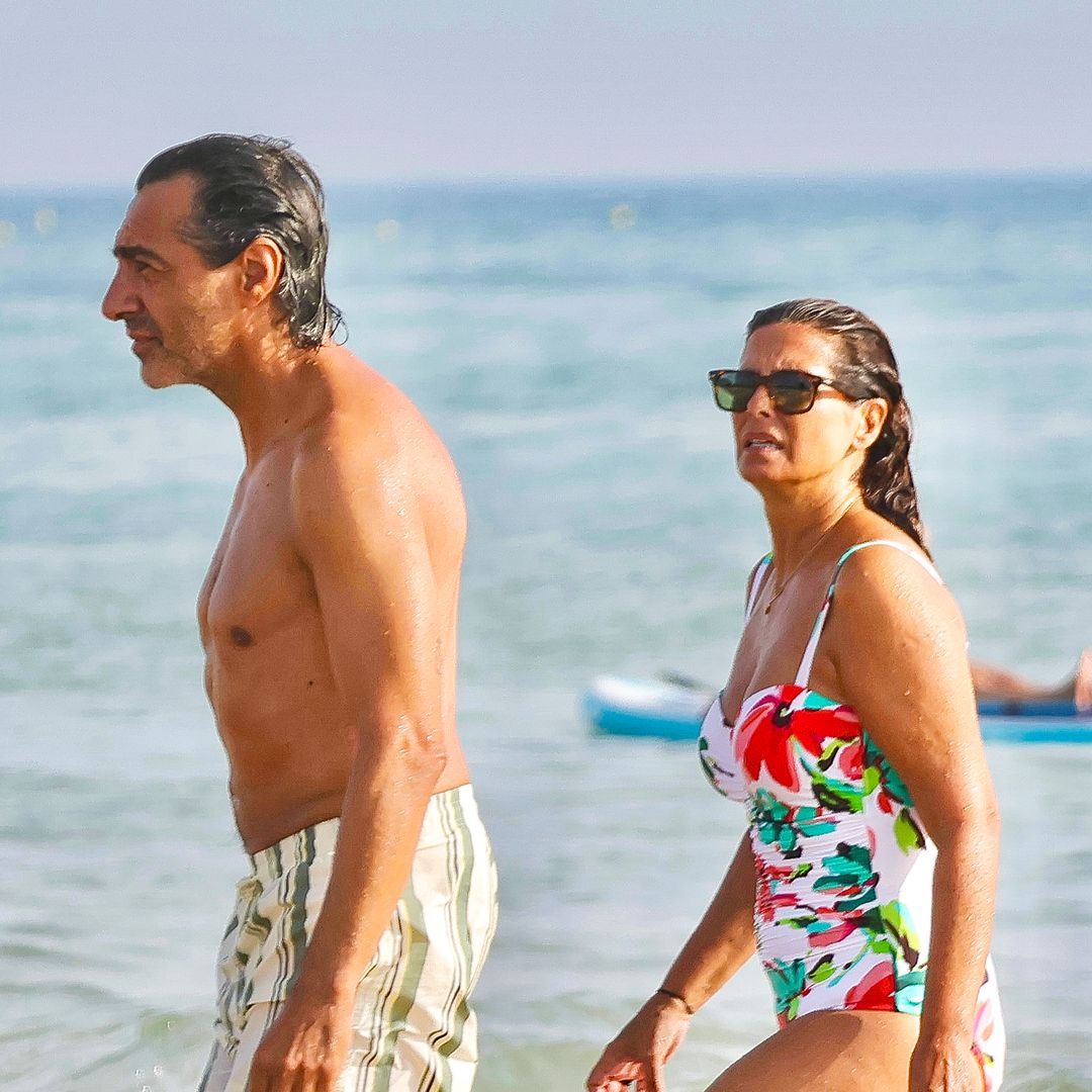 Nuria Roca y Juan del Val: el beso de película en sus vacaciones más auténticas en Cádiz
