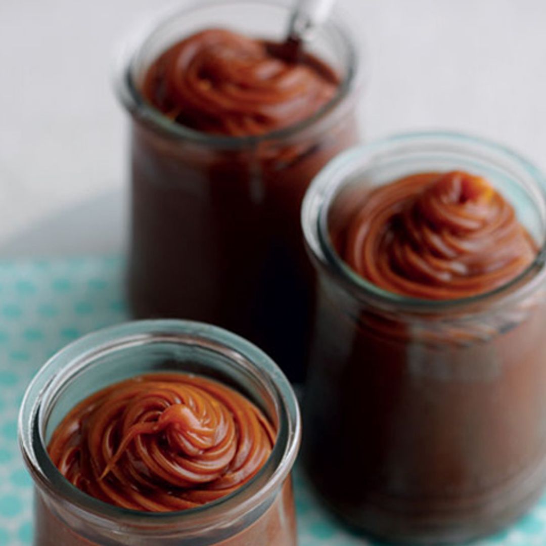 Vasitos de crema de chocolate a la sal