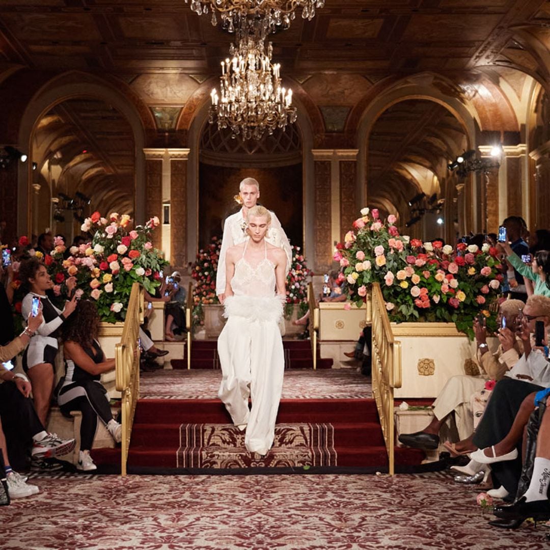 El romántico desfile de Palomo Spain en Nueva York que reivindica la moda española