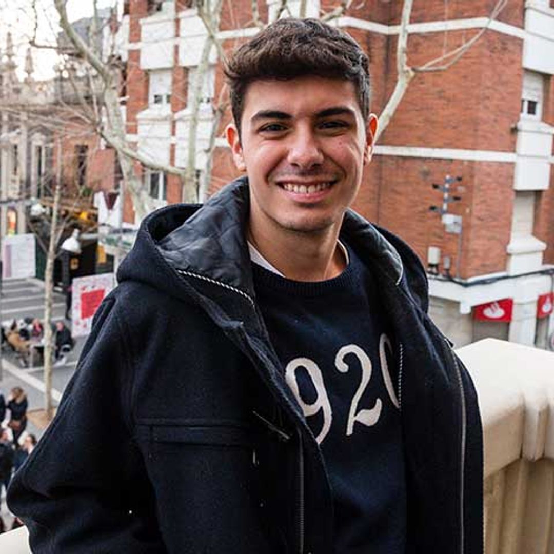 Alfred se enfunda la cazadora favorita de Paula Echevarría