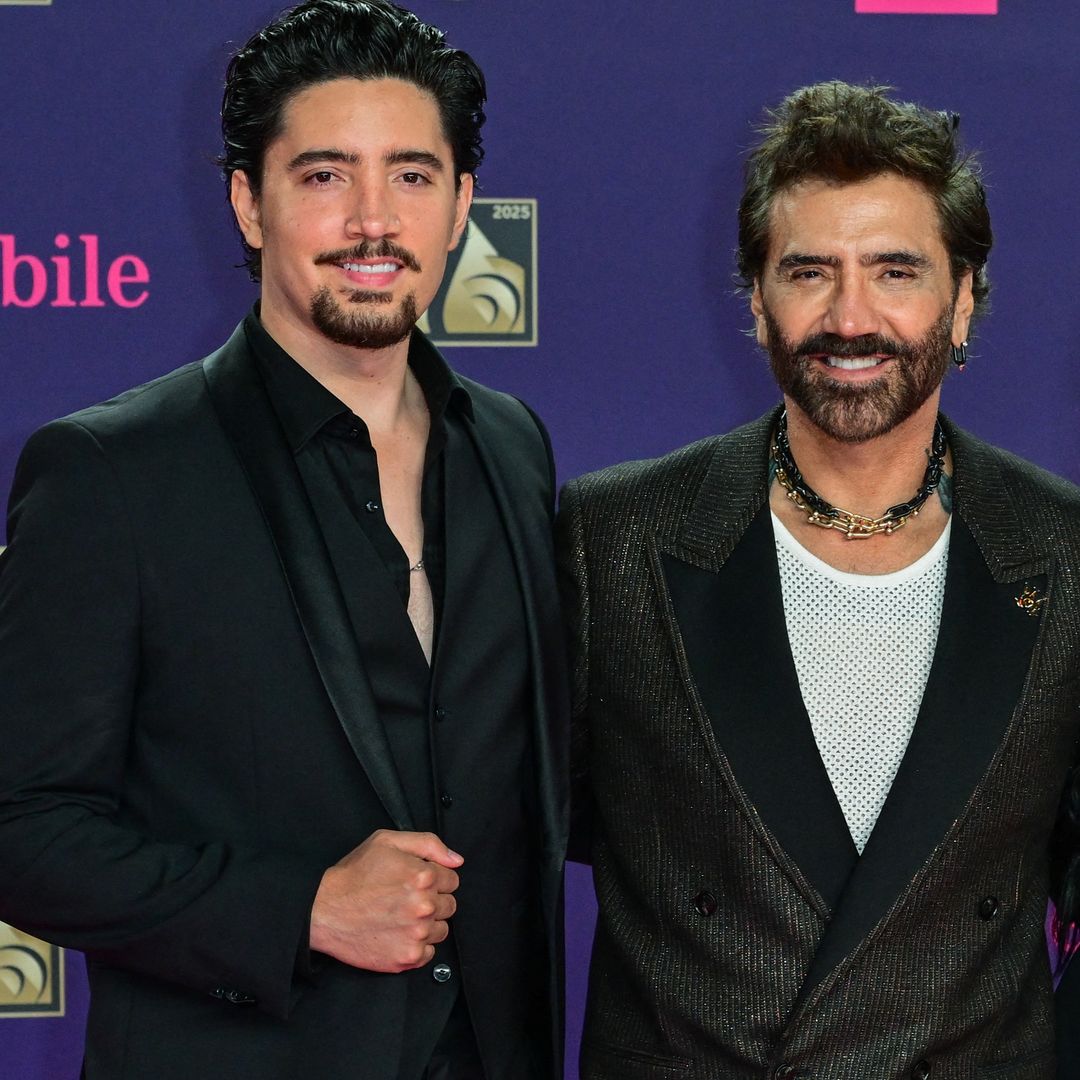 Alex Fernández reacciona enérgico a los rumores de distanciamiento con su padre, ‘El Potrillo’