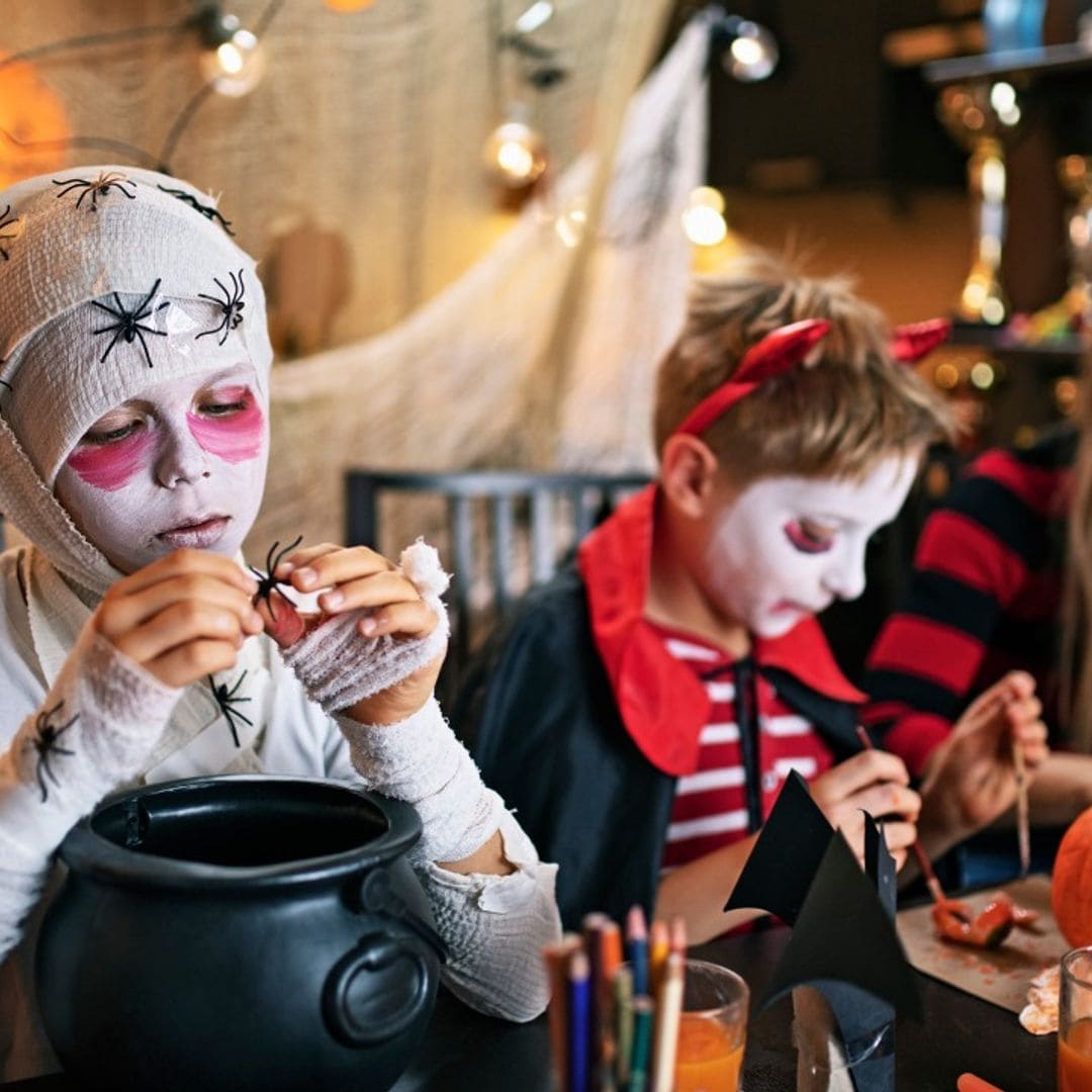 6 manualidades de Halloween para disfrutar con los más peques