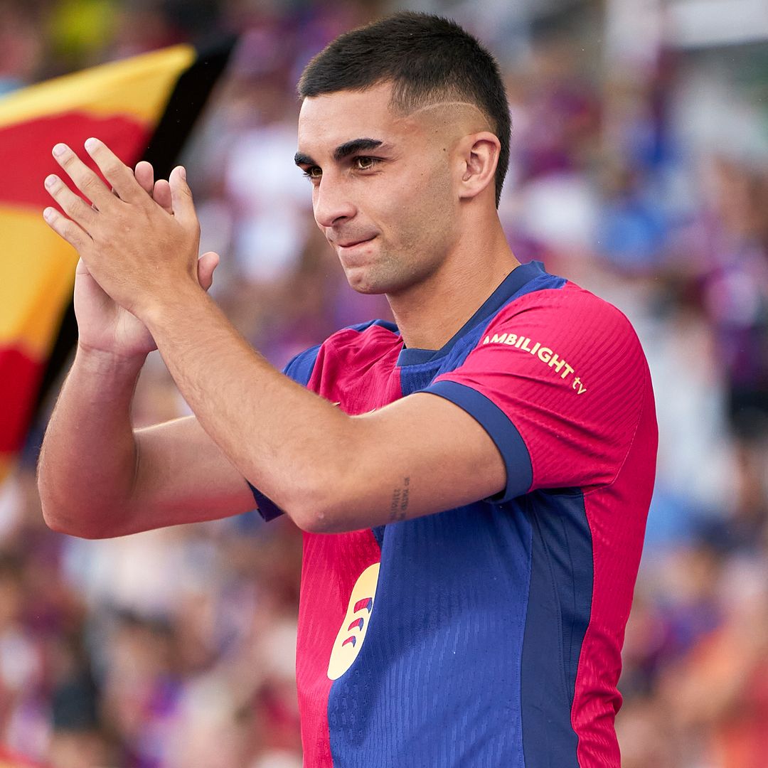 Ferran Torres con equipación del Barcelona