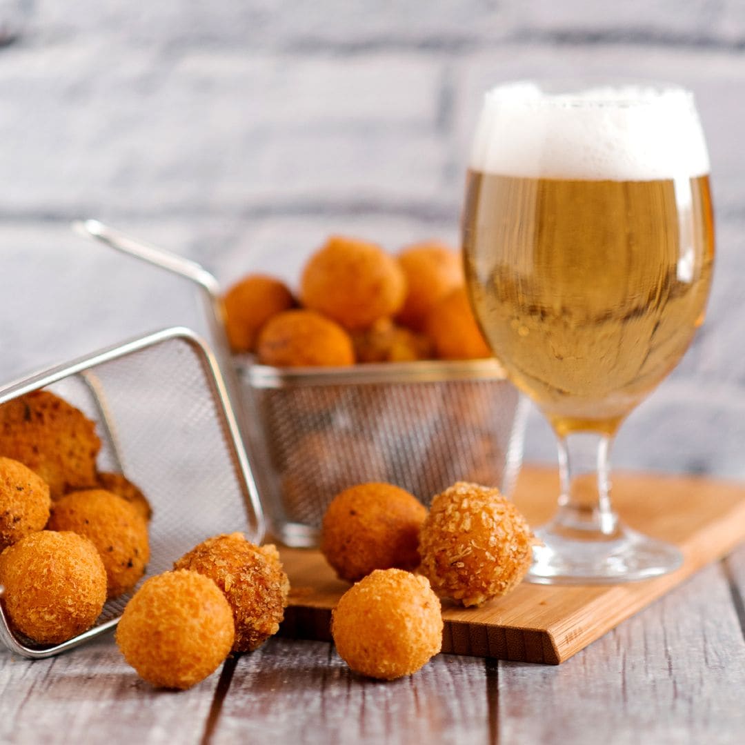 Croquetas, tortilla de patata, ensaladilla… ¿con qué cerveza combinan mejor?
