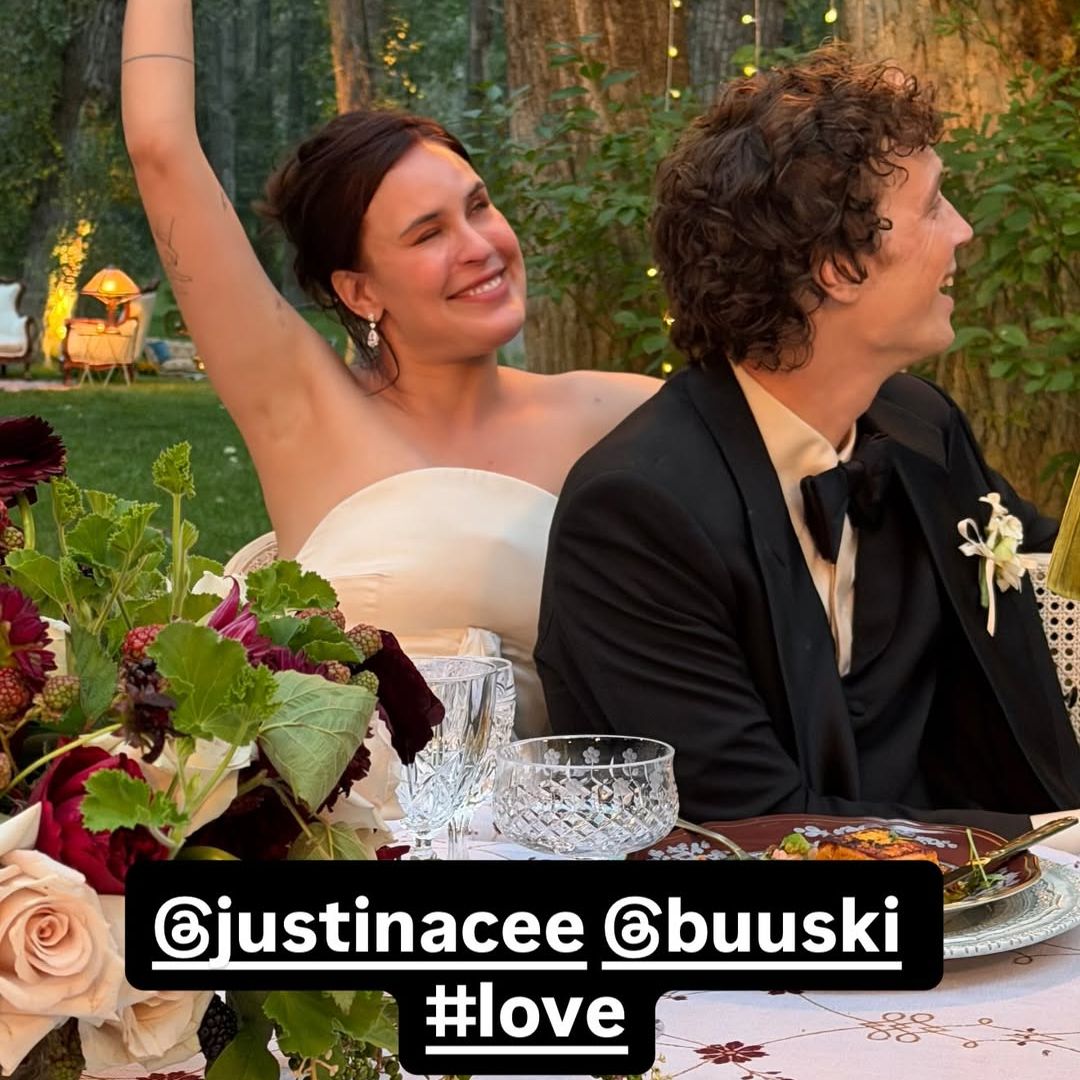 Las espectaculares fotos de la boda de Tallulah, hija de Bruce Willis y Demi Moore con el músico Justin Acee