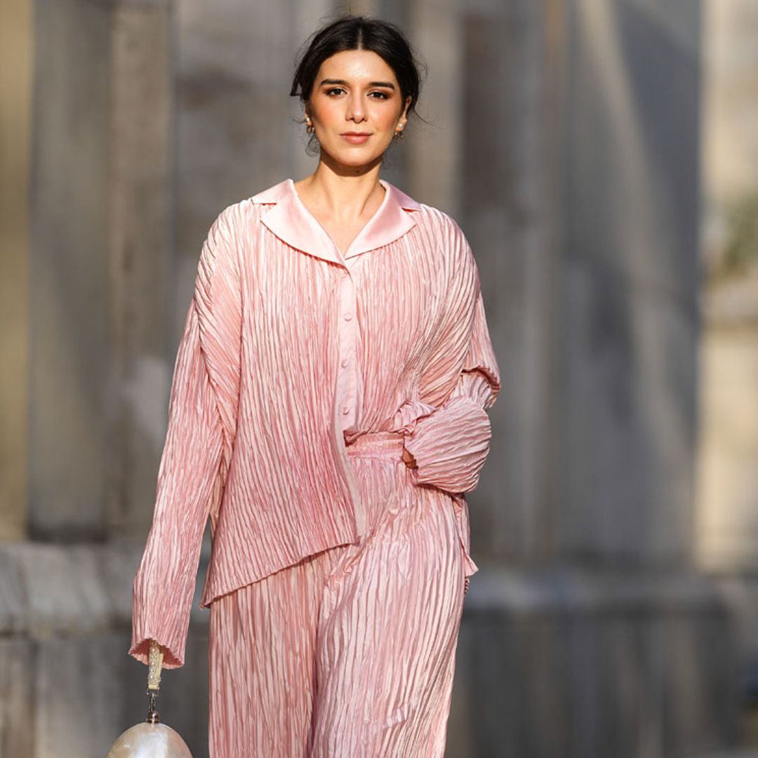 8 looks exprés para Nochevieja con básicos que ya tienes en tu armario