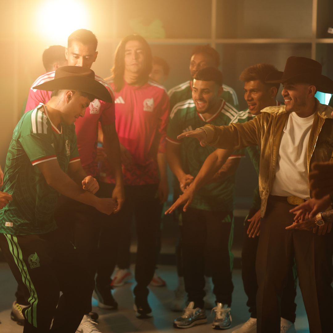 Grupo Frontera pone a bailar a la Selección Nacional de México en 'Un Solo Corazón', y así fue la grabación del video