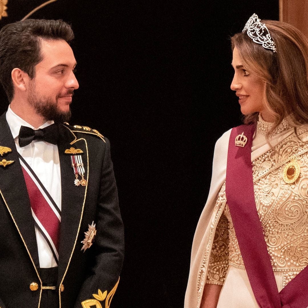 Las emotivas palabras de Rania de Jordania a su hijo, el príncipe Hussein, con su nieta como protagonista: "Eres su héroe"