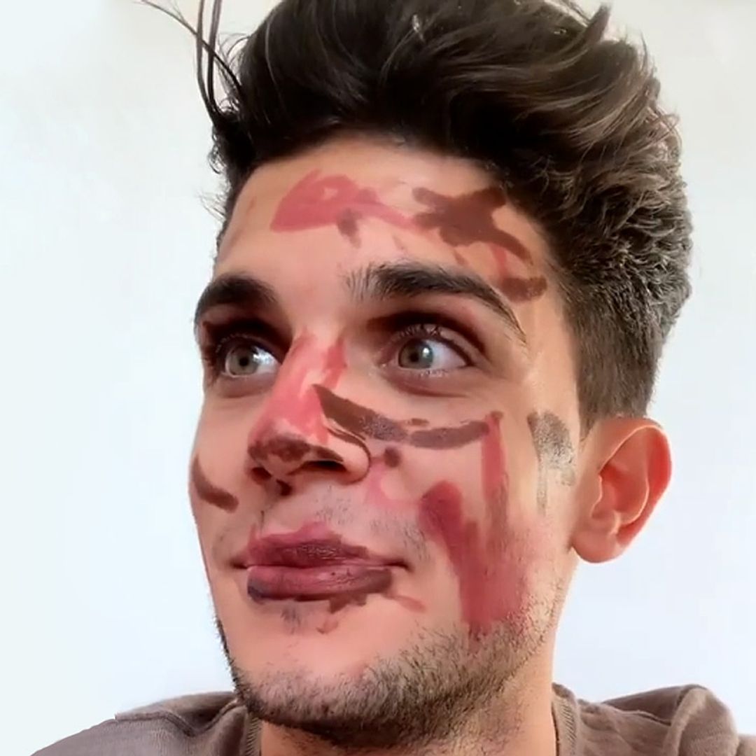 ¡Un beauty look ideal! Las hijas de Melissa Jiménez y Marc Batra, unas 'expertas' maquilladoras