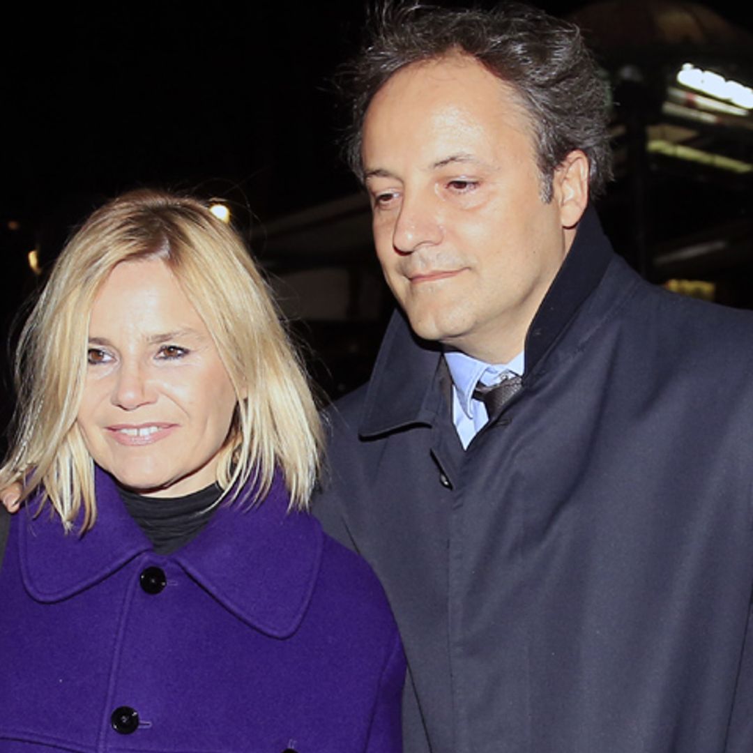 El beso más romántico de Eugenia Martínez de Irujo y Narcís Rebollo para desearnos Feliz Navidad
