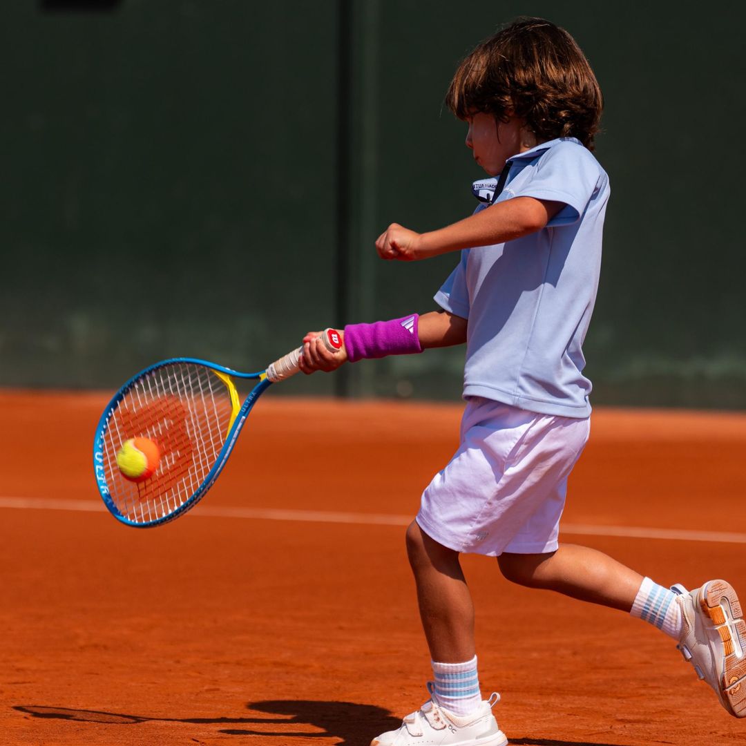 Feliciano López se emociona al compartir un vídeo de su hijo Darío (5) siguiendo sus pasos en el tenis