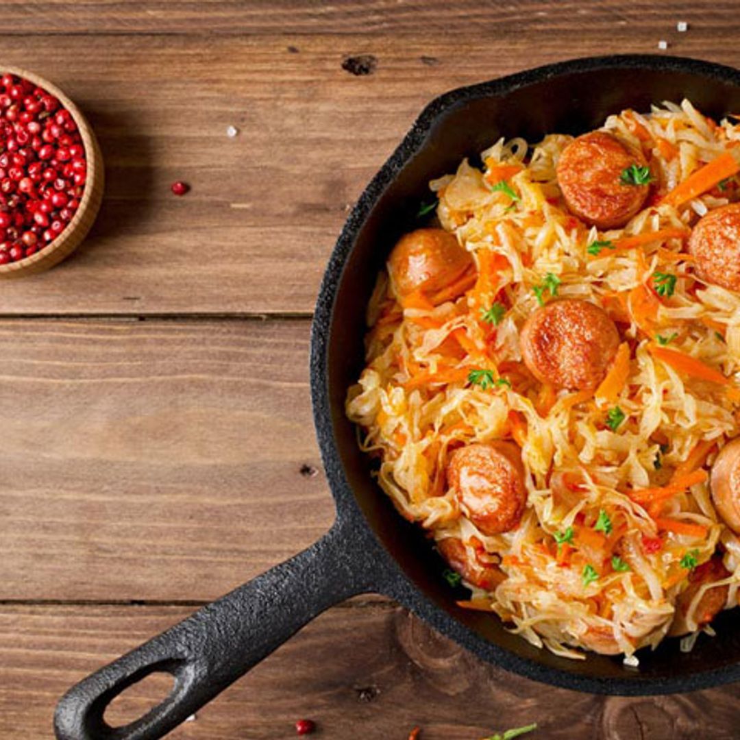 Longanizas con col y zanahoria