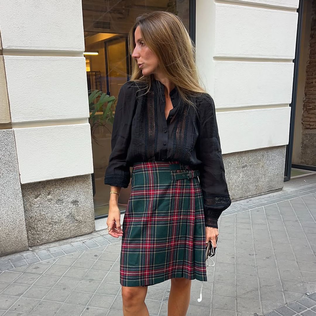 La falda lápiz vuelve: así se lleva fuera de la oficina la prenda más elegante y fácil de combinar a partir de octubre