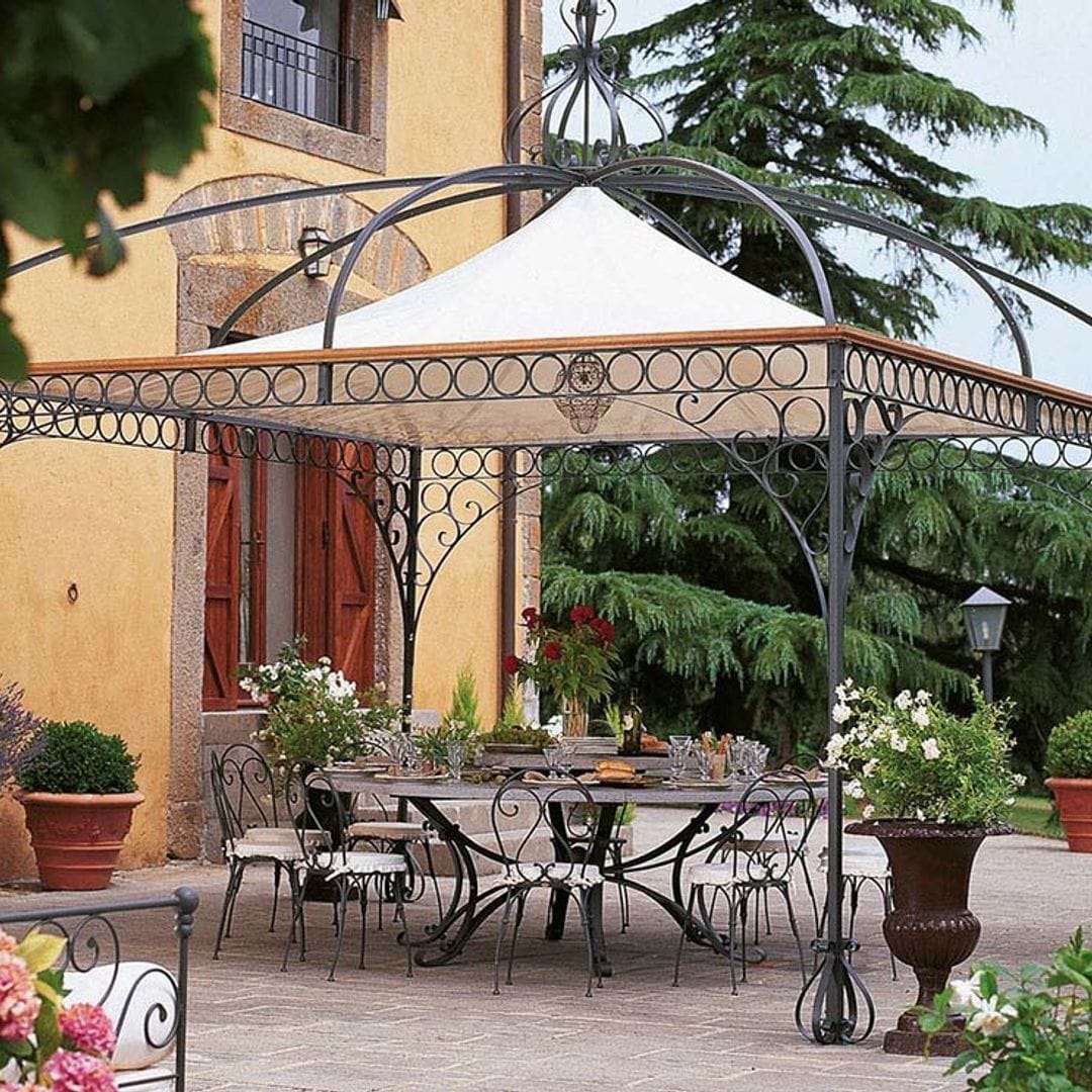Cómo elegir el mejor producto para pintar muebles y accesorios de exterior metálicos