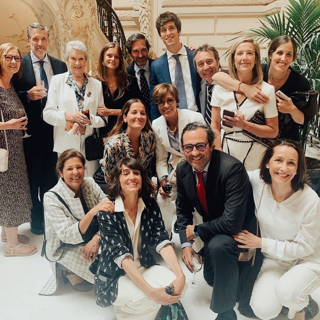Te presentamos a la discreta y poderosa familia Aragón, ¿quién es quién en el bautizo de Pelayo?