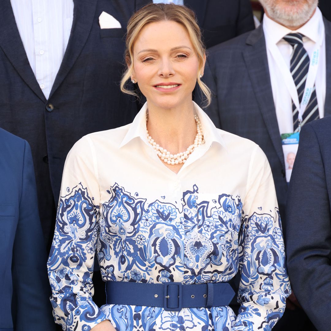 Charlene de Mónaco, con nuevo vestido y collar de perlas, estrena el estampado más lujoso del verano antes de su primera visita a España