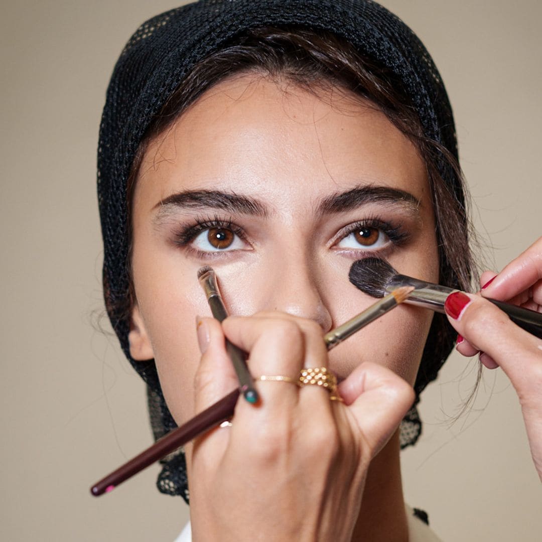 El maquillaje para bolsas y ojeras con efecto 8 horas de sueño reparador