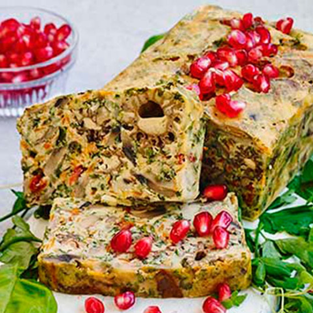 Terrina de champiñones, tomates secos y granada