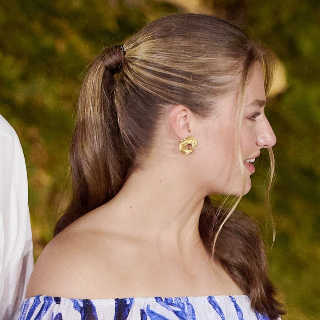La coleta "traicionera" de la princesa Leonor: ¿qué le pasó en su posado en Marivent?
