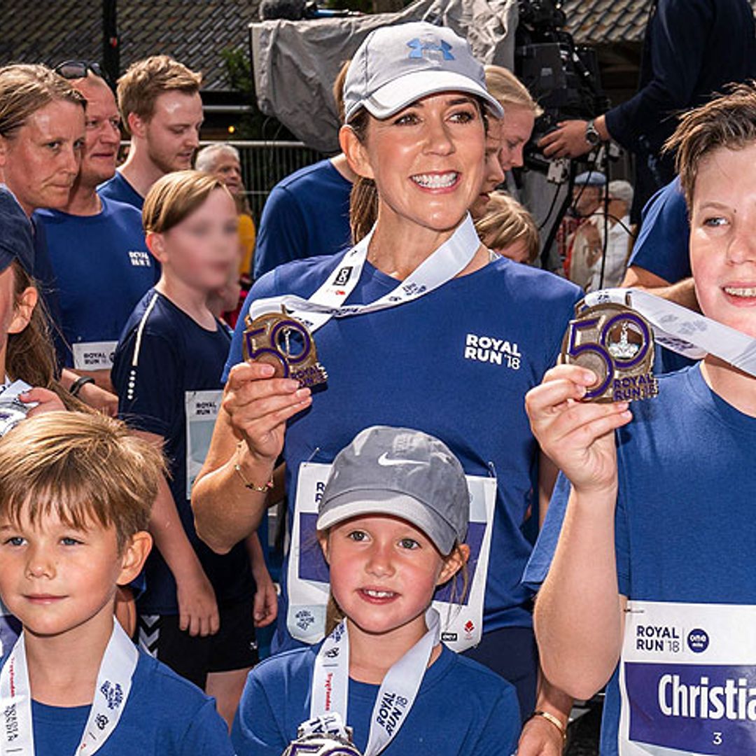 ¡'Running' en familia! Federico y Mary de Dinamarca corren con sus hijos la carrera popular más 'royal'