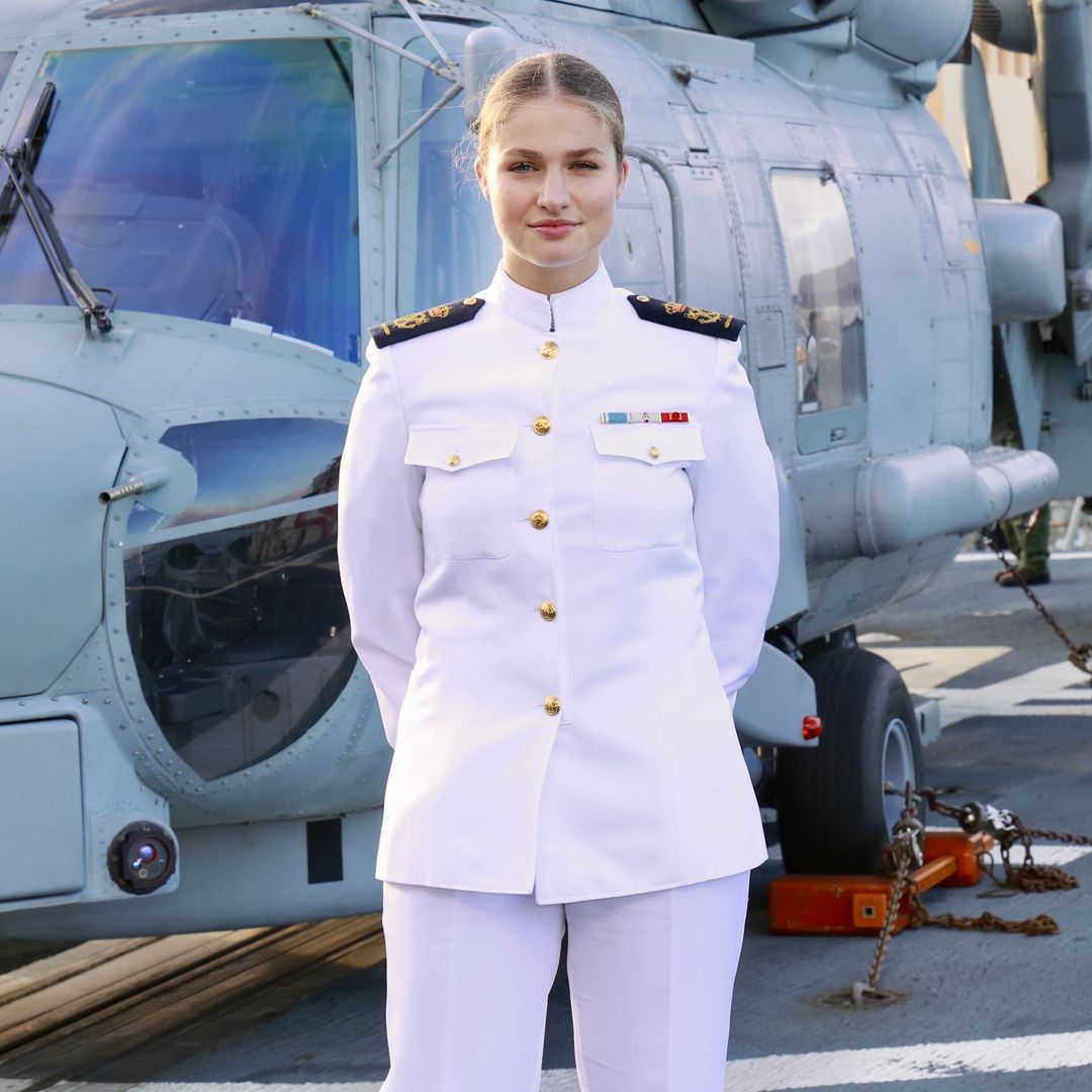 La princesa Leonor honra a los caídos en su primera visita a Ceuta como guardiamarina