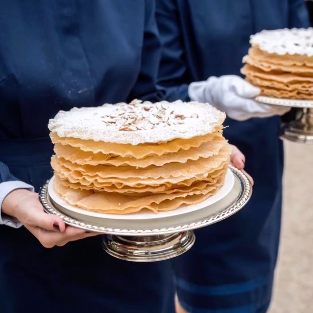 La tarta que solo lleva tres ingredientes y triunfa en las bodas más chic