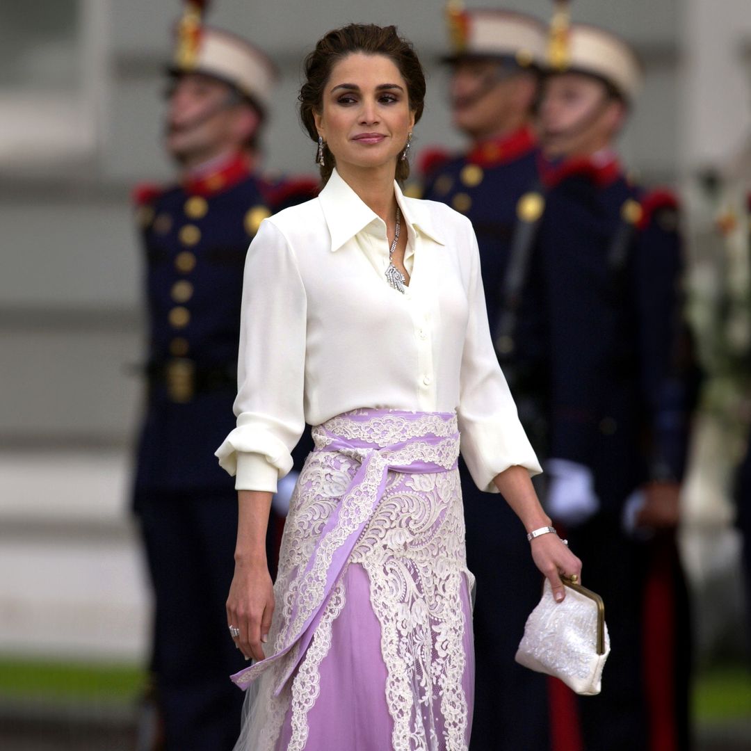 De Rania de Jordania a Carolina de Mónaco: 24 looks de la boda del rey Felipe y la reina Letizia que todavía nos inspiran