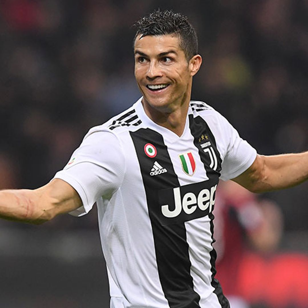 Cristiano Ronaldo comienza el año sobrevolando Dubái en helicóptero