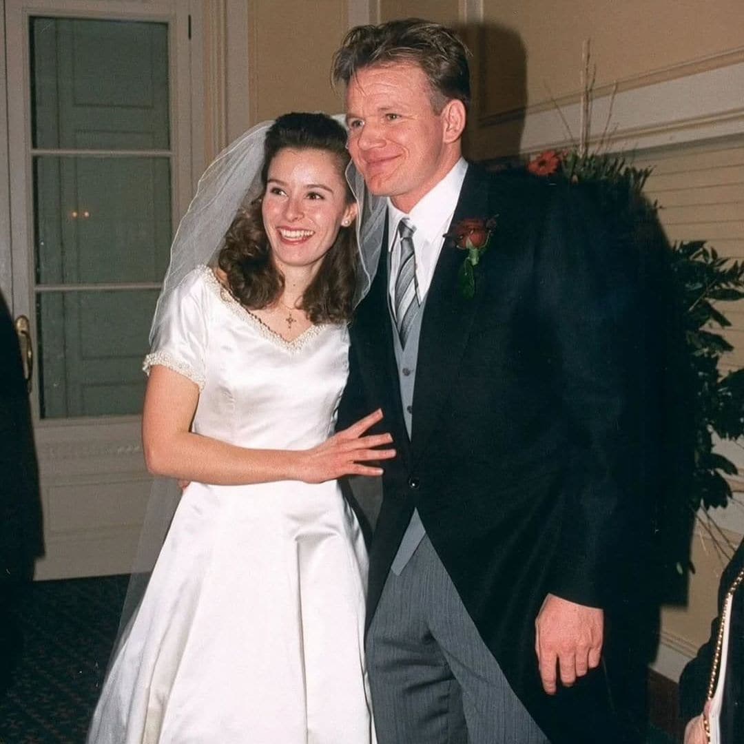 Gordon Ramsay, emocionado, abre el álbum de su boda de hace 29 años antes de que su hija se case este sábado