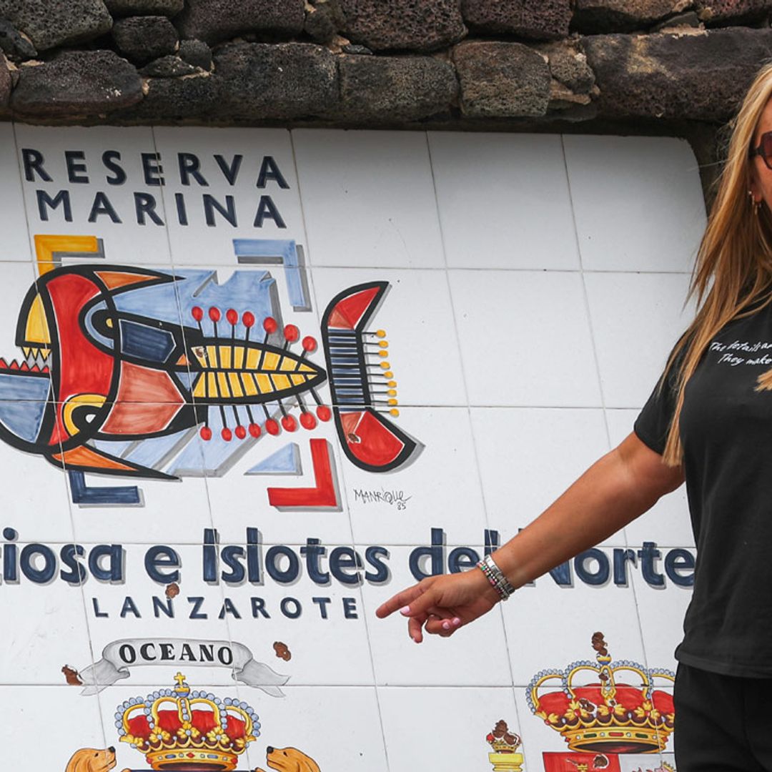 Belén Esteban, ya en Canarias para la boda de Anabel, cuenta cómo está la familia Pantoja