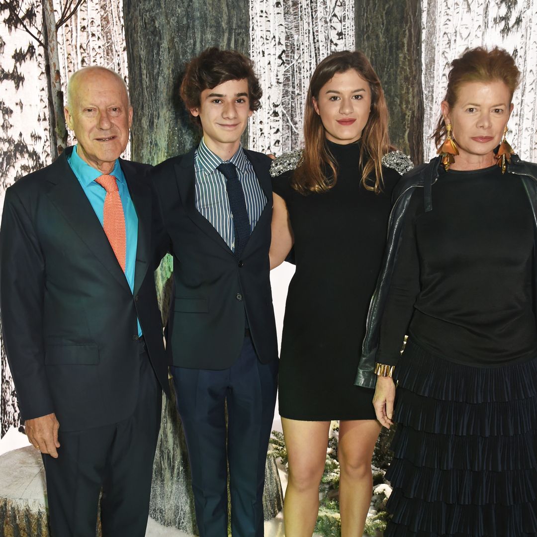 Los hijos de Norman Foster y Elena Ochoa comparten fotos inéditas por el 90 cumpleaños de su padre