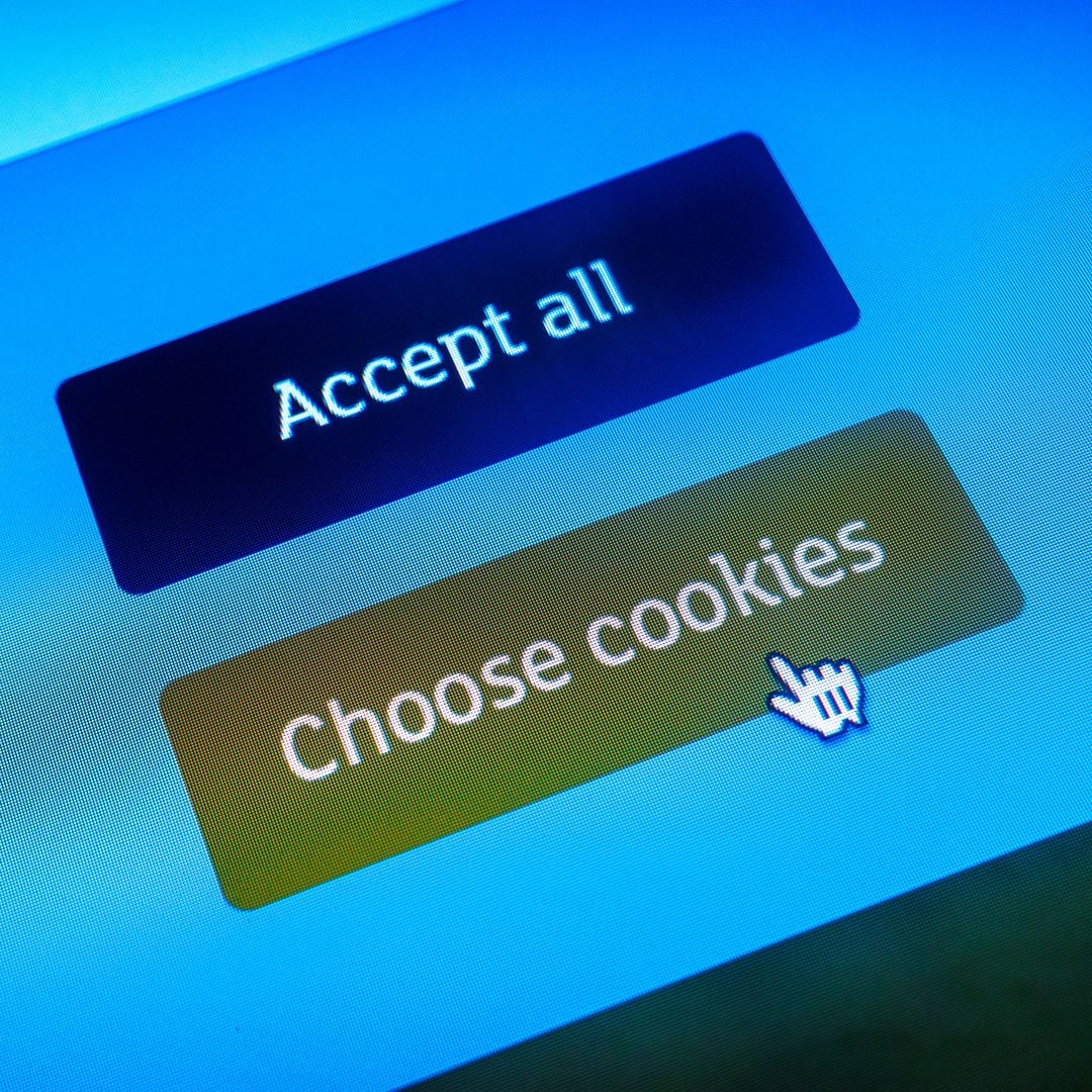 "Aceptar cookies es regalar tu vida": el aviso del expresidente de Telefónica sobre cómo estás pagando con tus datos sin saberlo y cómo evitarlo