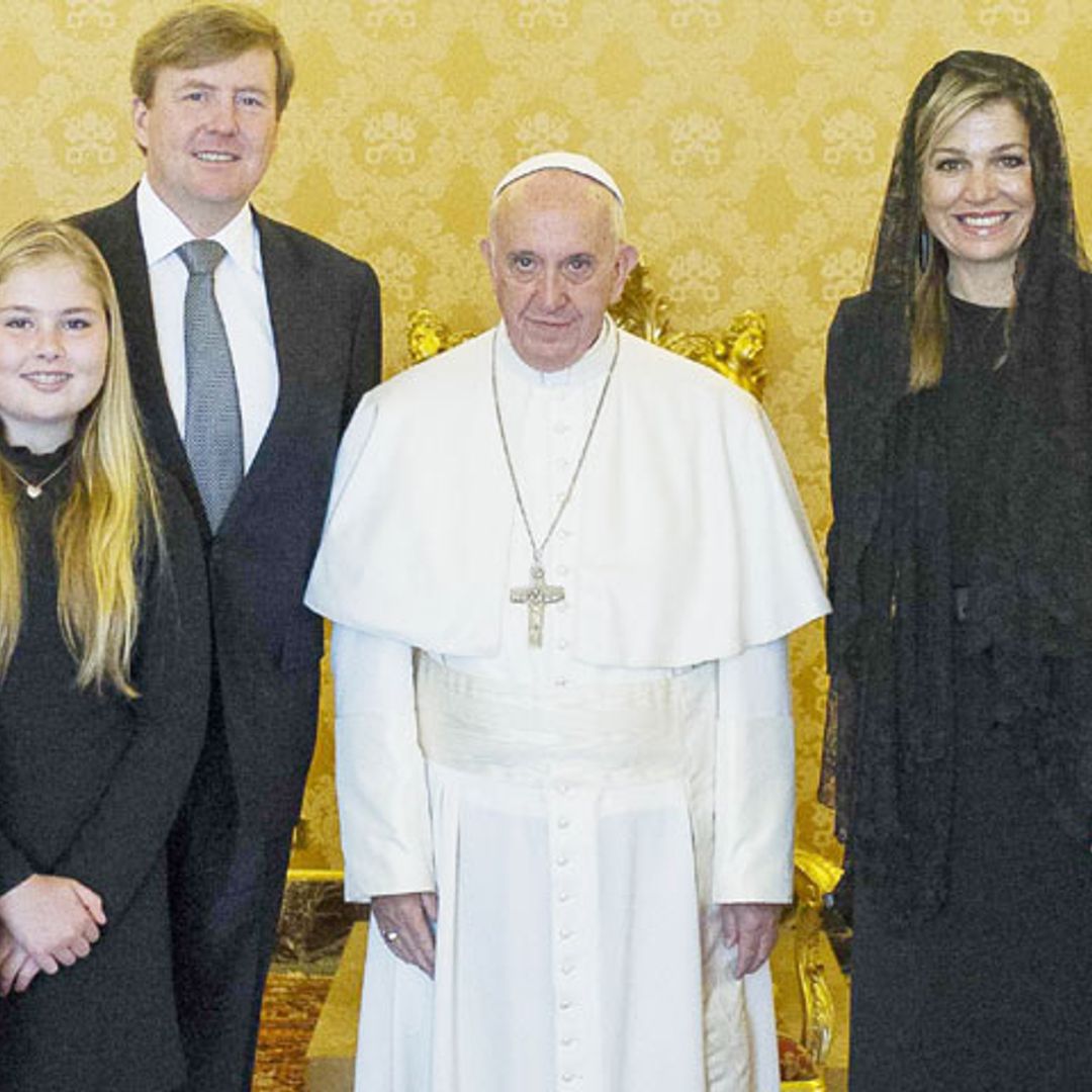 Los Reyes de Holanda y sus tres hijas, recibidos por el Papa