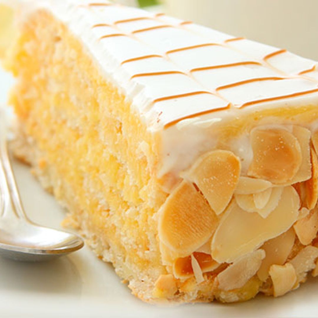 Bizcocho de limón con frutos secos, ¡un plus de sabor!