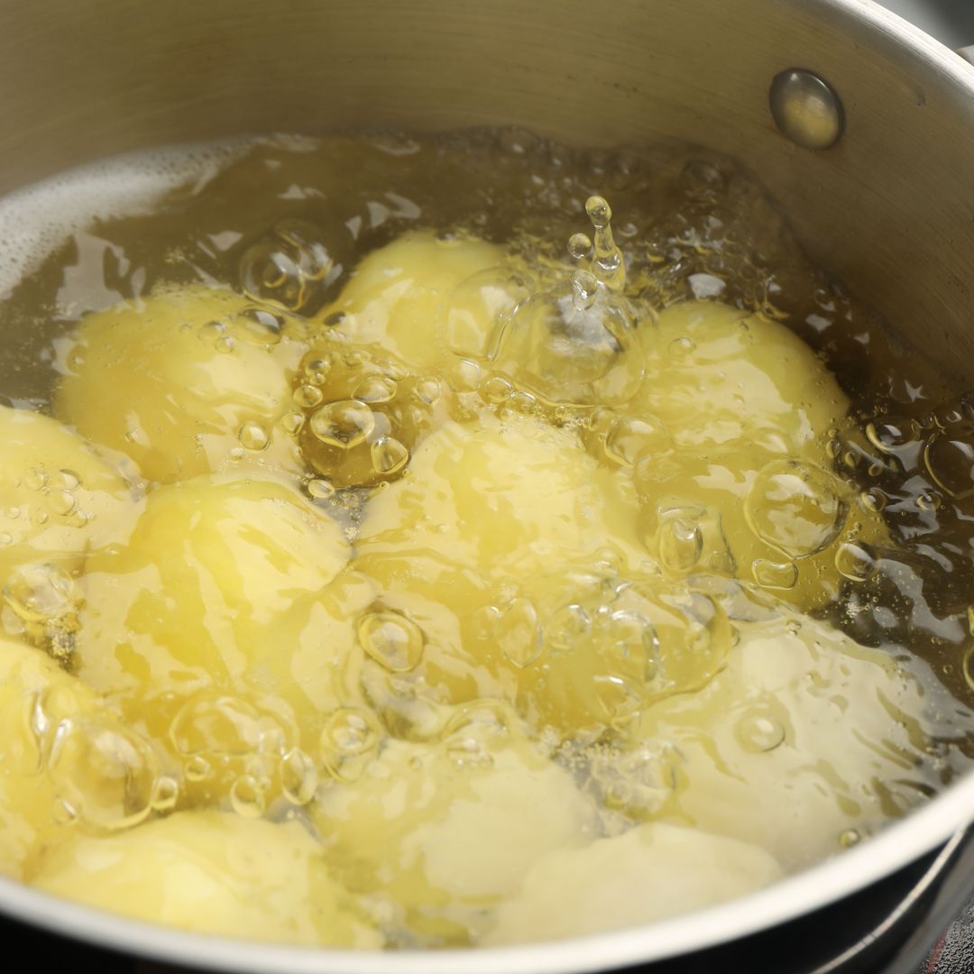 Cocer patatas: cuánto se tarda, qué variedad hay que usar y cuál es la técnica perfecta