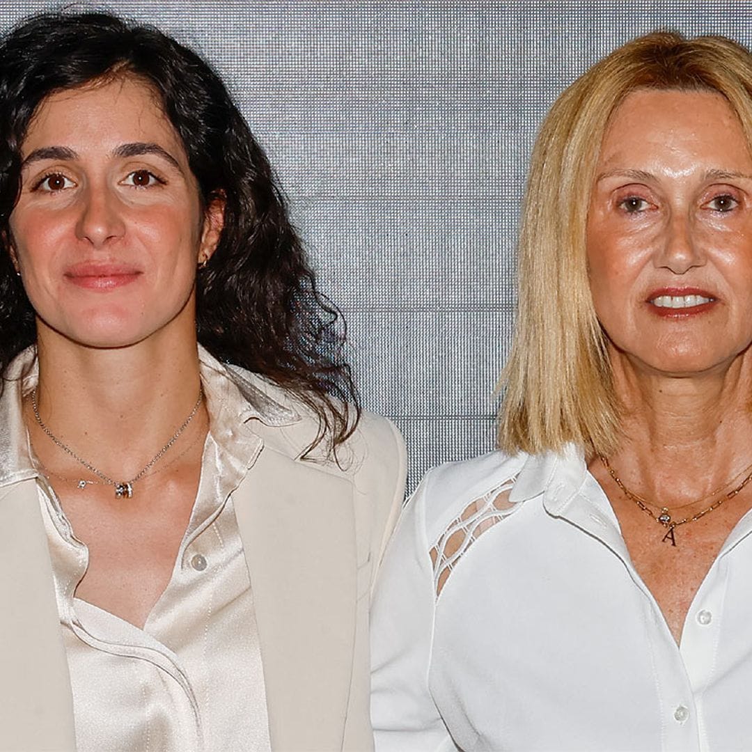 Mery Perelló reaparece arropada por su suegra tras el fallecimiento de su padre