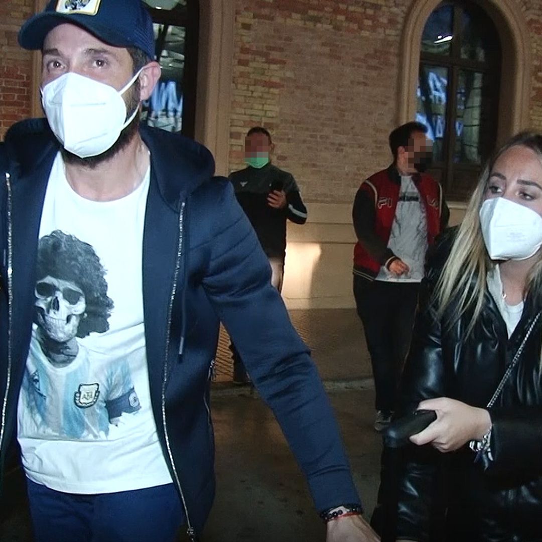 El abrazo de Rocío Flores y su padre, Antonio David, horas antes de la reaparición de Rocío Carrasco