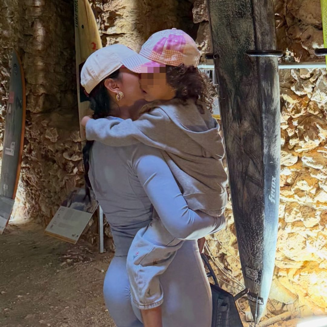 Georgina Rodríguez, de escapada con sus hijos a una de las capitales mundiales del surf: las fotos